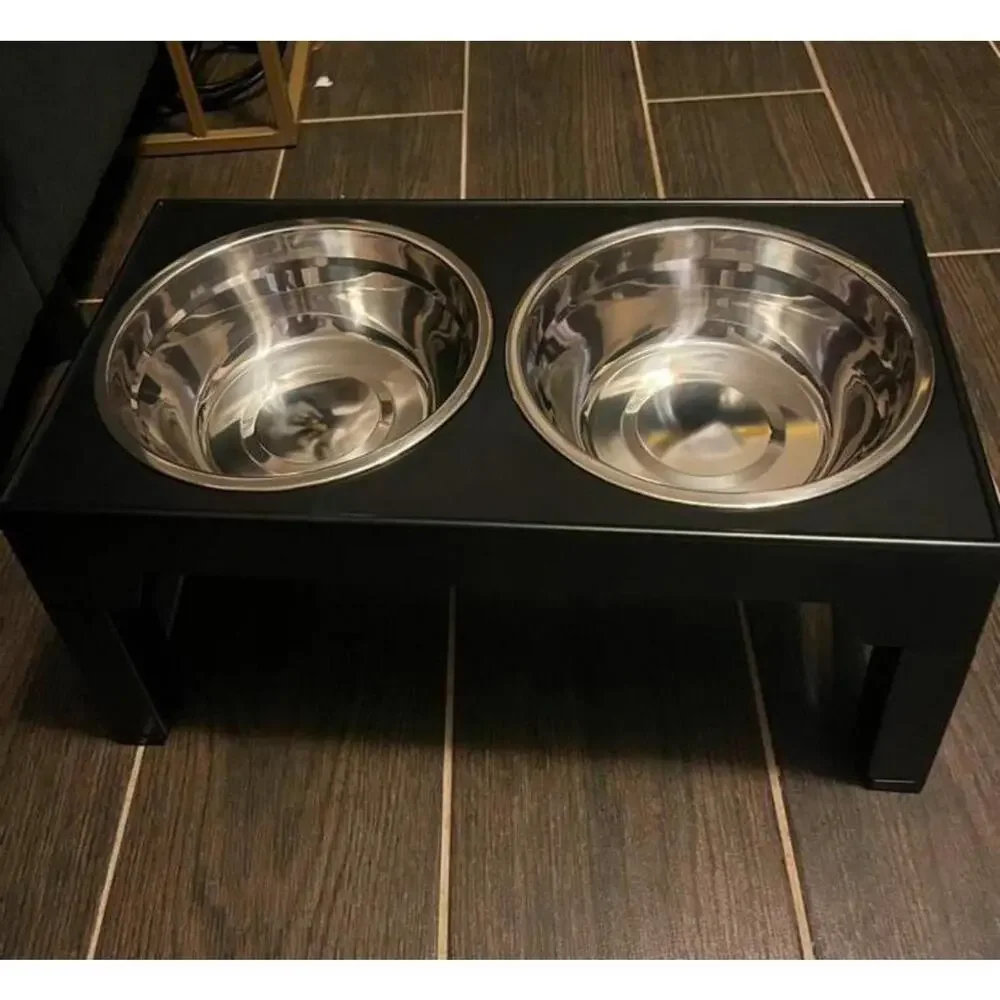 Elevated dog bowls